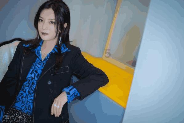 逃离木质的房屋